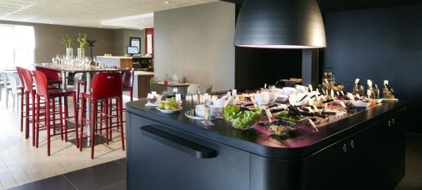 Hotel Campanile Bourg-en-bresse ~